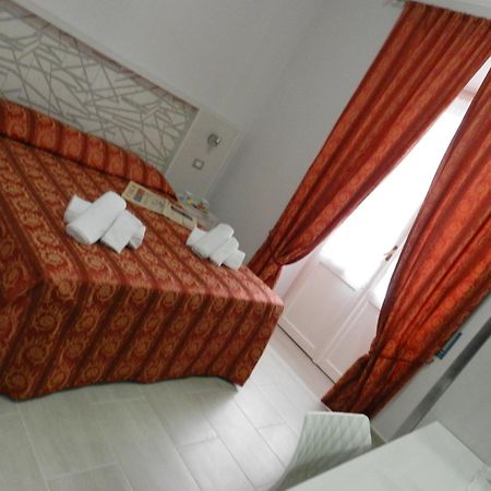 Vatican Roma Habitación foto